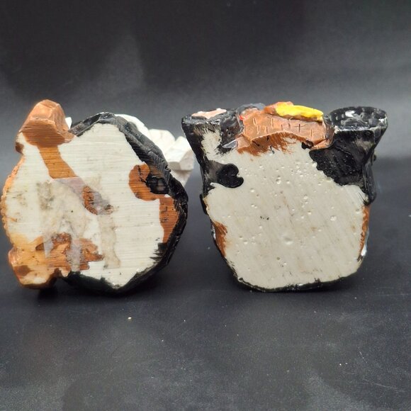 Vintage Carved Wood Looking Resin Handcrafted Pilgrim Couple Figurines - Picture 5 of 5